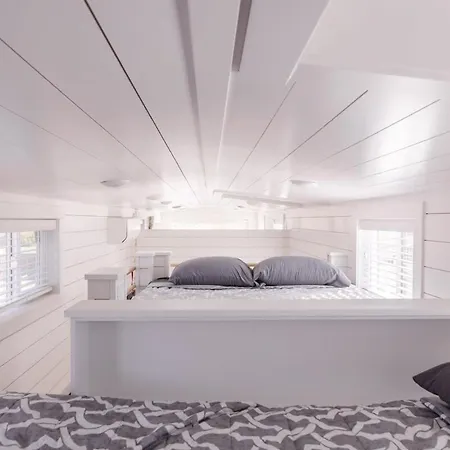 The Narrows Tiny Home Apple Valley Exterior photo