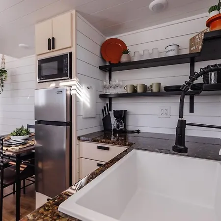 The Narrows Tiny Home Apple Valley Exterior photo